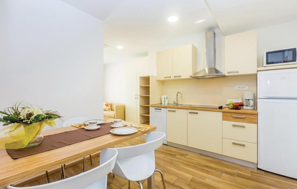 Vila Ponte Punat Ngoại thất bức ảnh