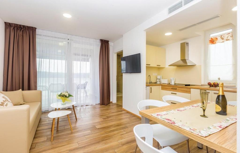 Vila Ponte Punat Ngoại thất bức ảnh