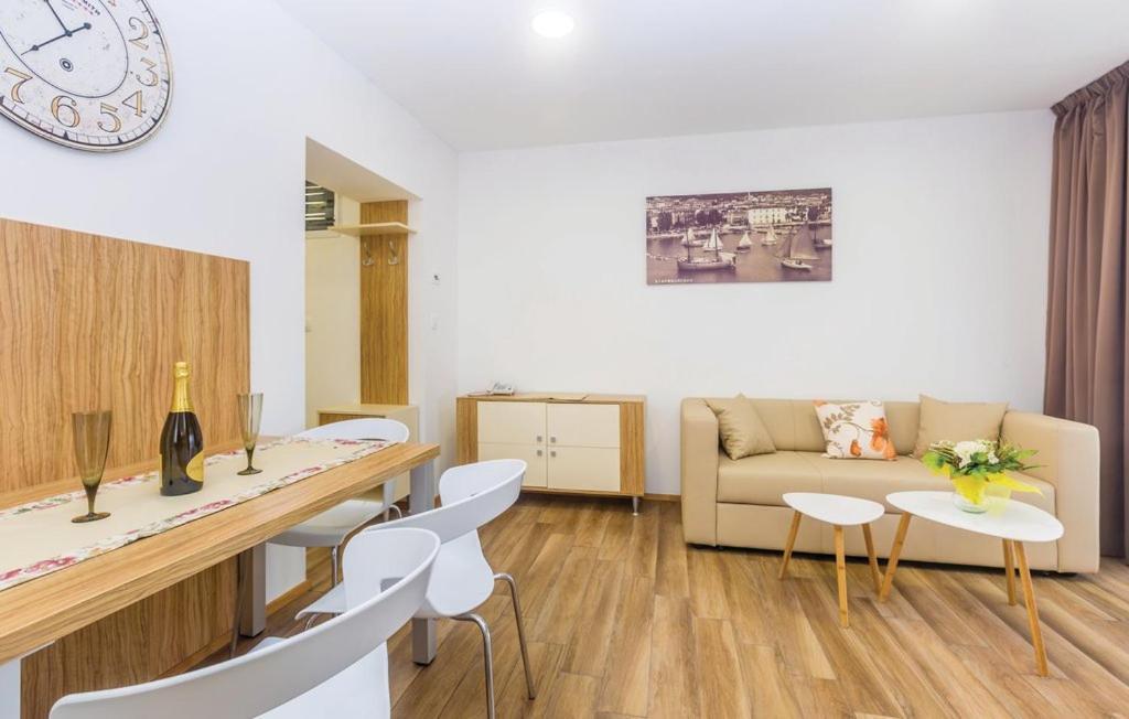 Vila Ponte Punat Ngoại thất bức ảnh